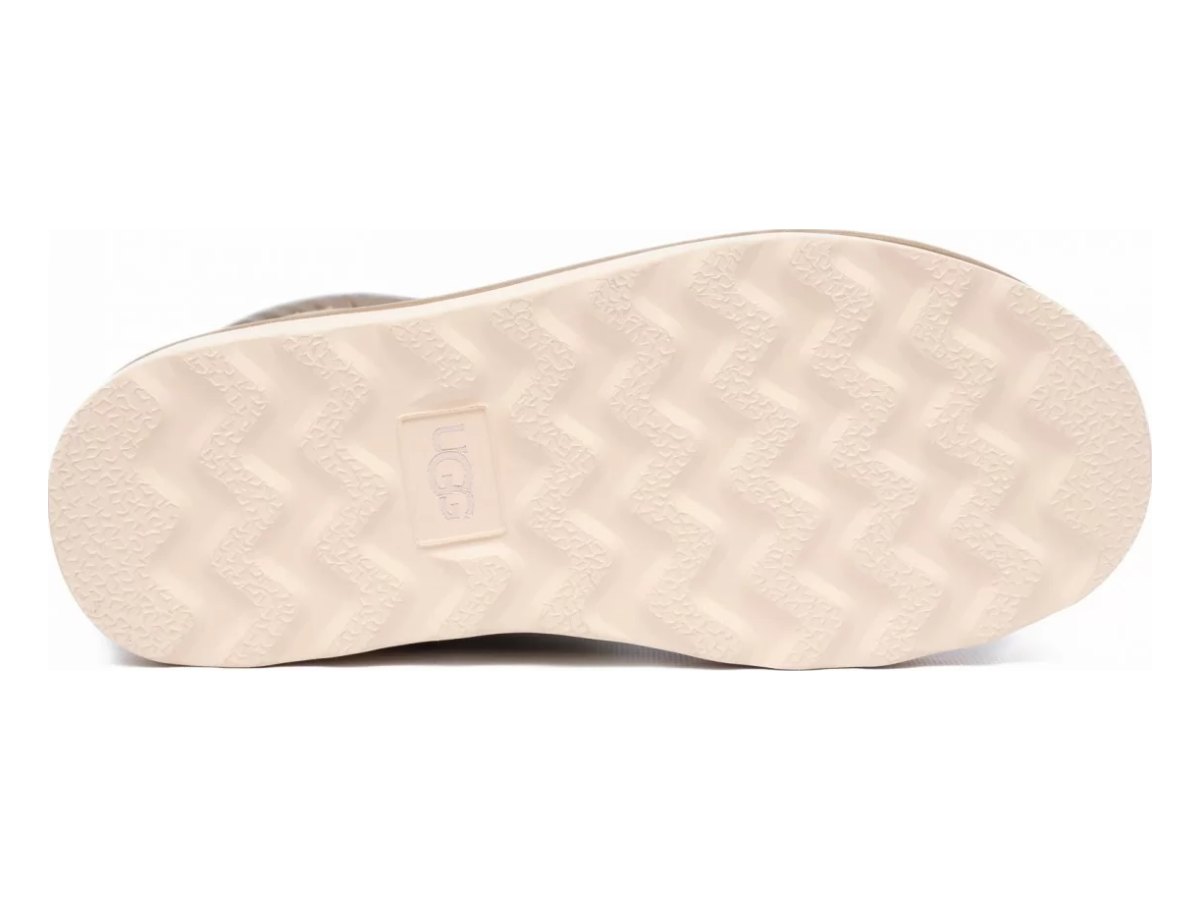UGG Classic Mini Blow Gold — вид «подошва»