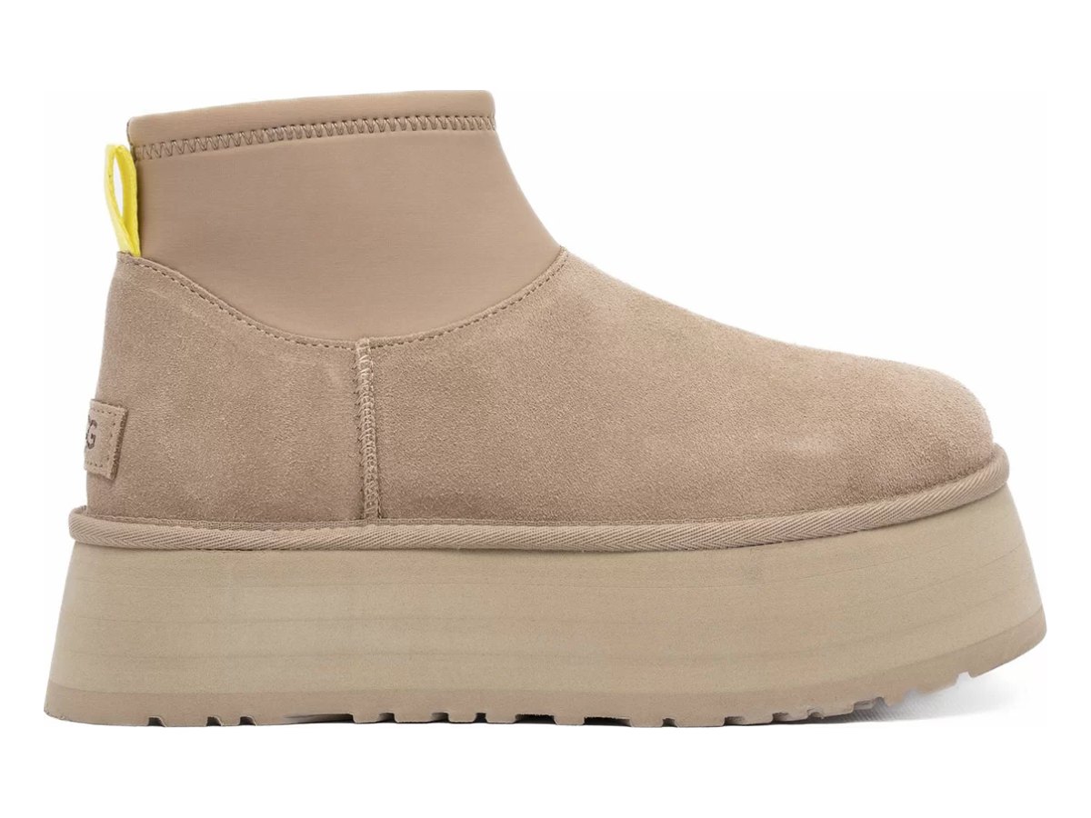 UGG Classic Mini Dipper Mustard Seed — вид «сбоку»