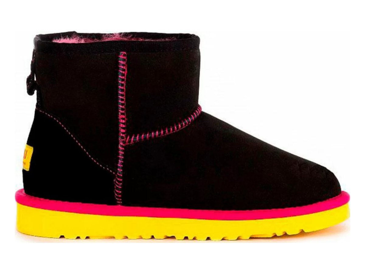 UGG Classic Mini II Black-Yellow — вид «сбоку»