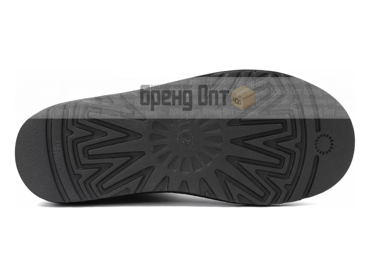 UGG Classic Mini II Black — вид «подошва»