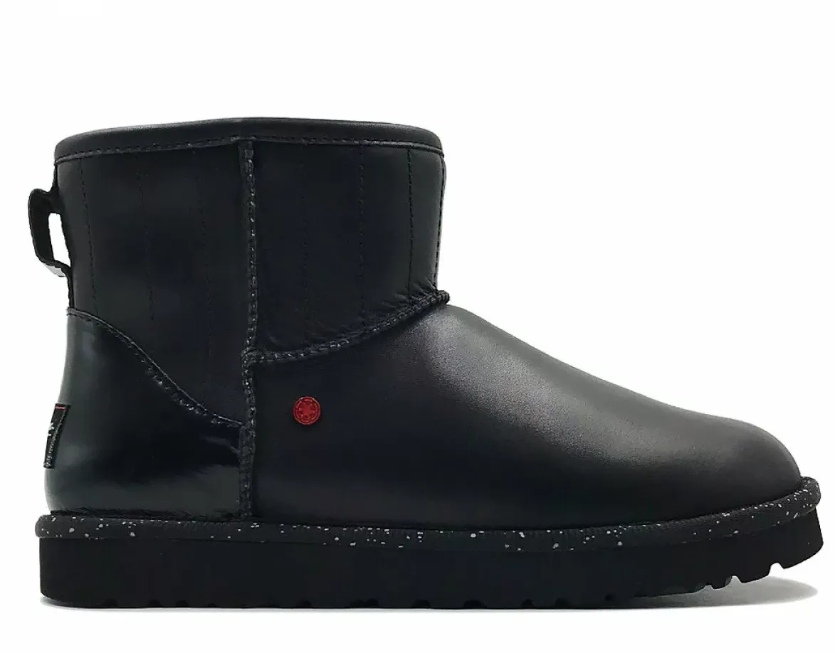 UGG Classic Mini Star Wars Metallic Black — угги мужские классика, цвет чёрный (металлик)