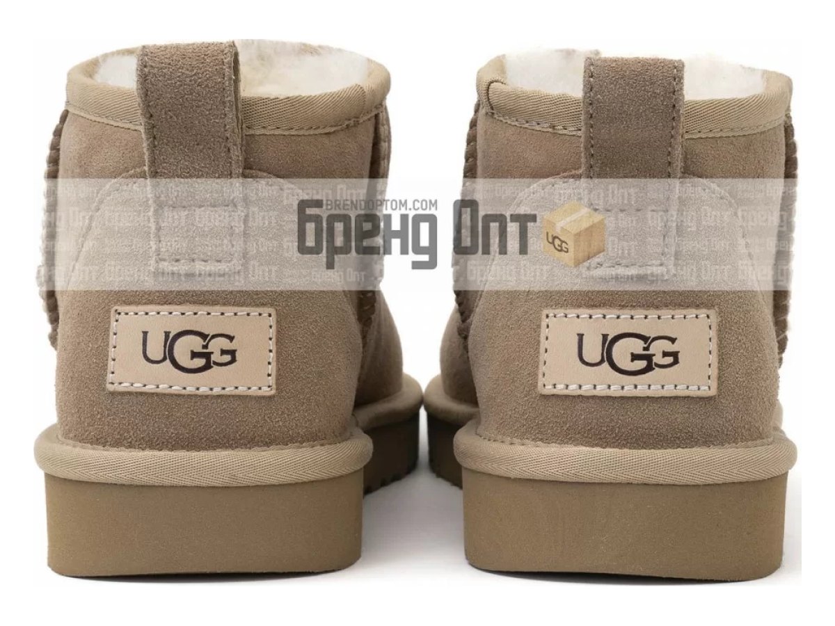 UGG Classic Ultra Mini Sand — вид «спереди»