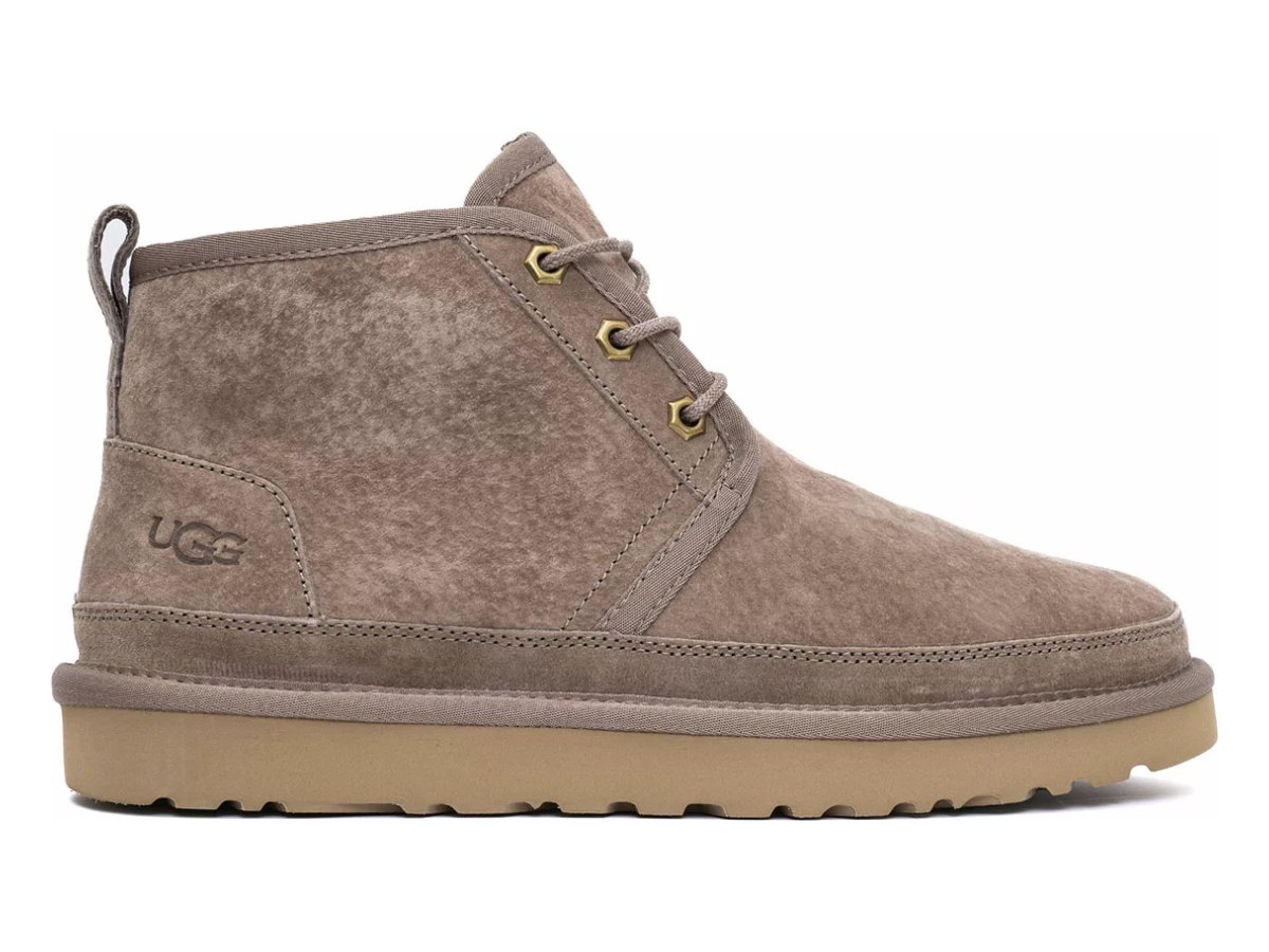 UGG Neumel Cappuccino — вид «сбоку»
