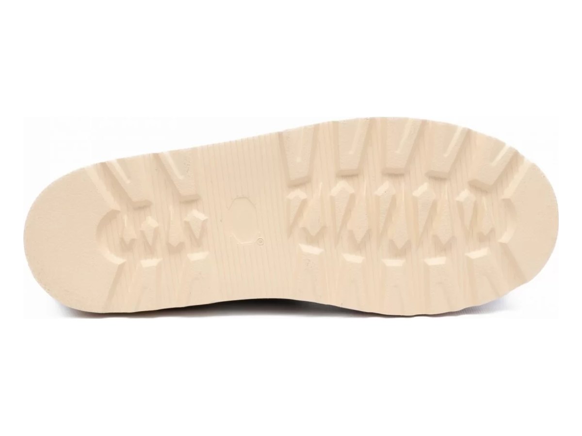 UGG Neumel Gentleman Chestnut — вид «подошва»