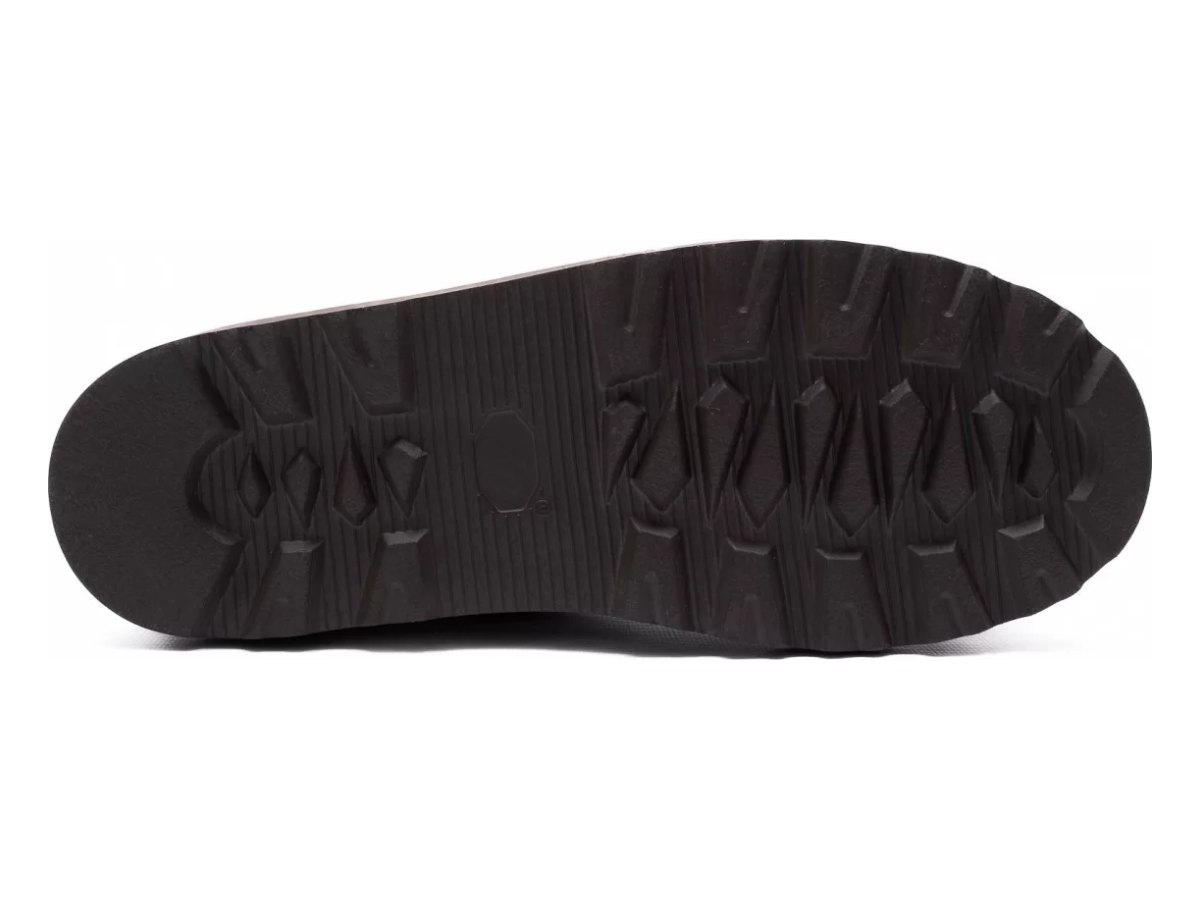 UGG Neumel Gentleman Chocolate — вид «подошва»