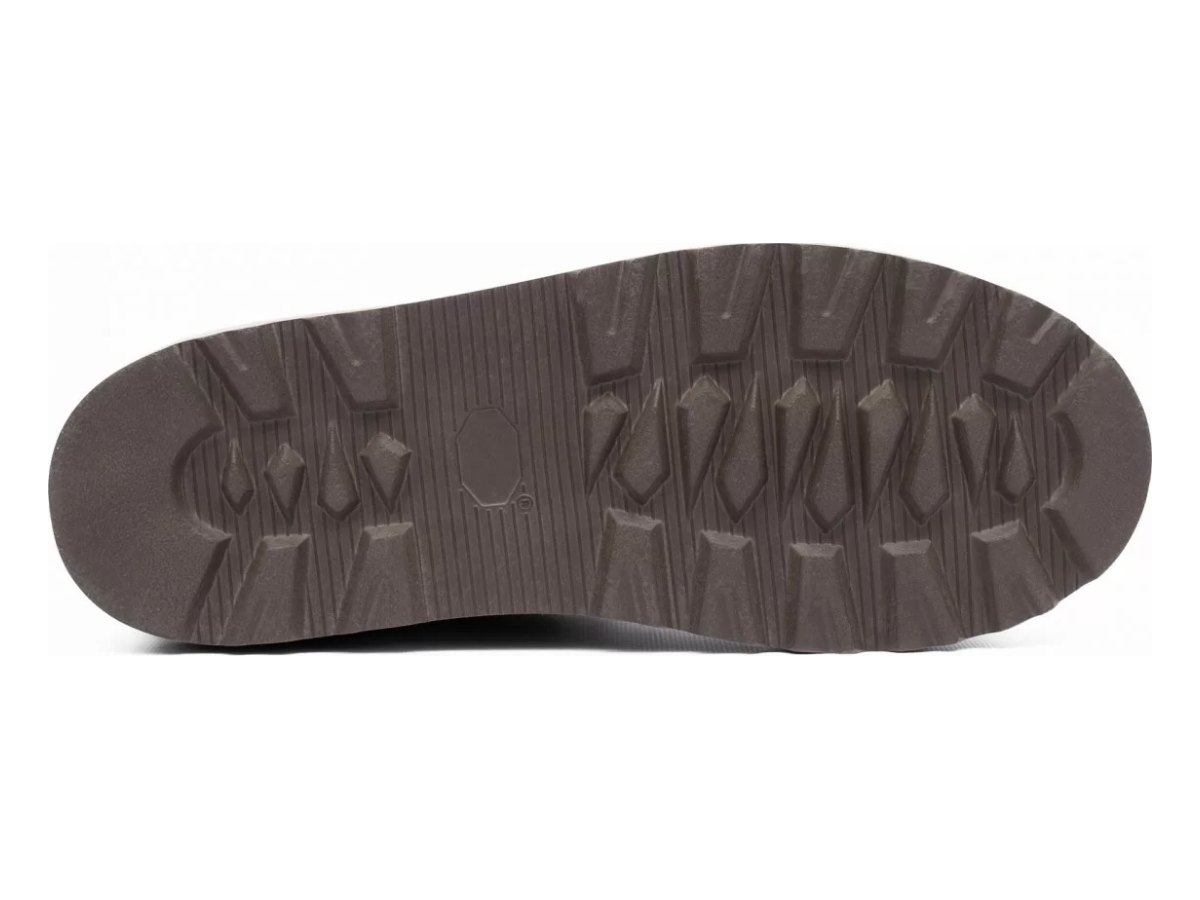UGG Neumel Gentleman Smoke — вид «подошва»