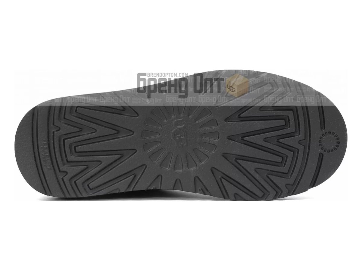 UGG Neumel Flex Black — вид «подошва»