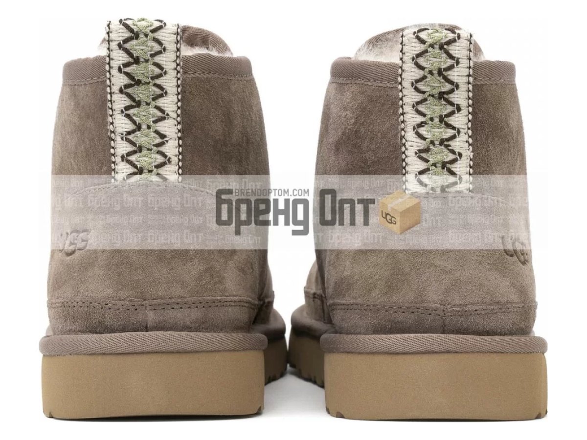 UGG Neumel Flex Cappuccino — вид «сзади»