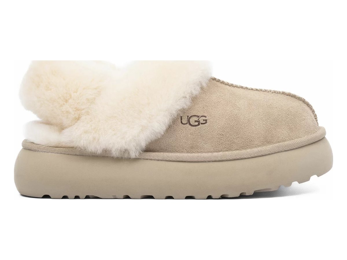 UGG Slippers Disquette Sand — вид «сбоку»