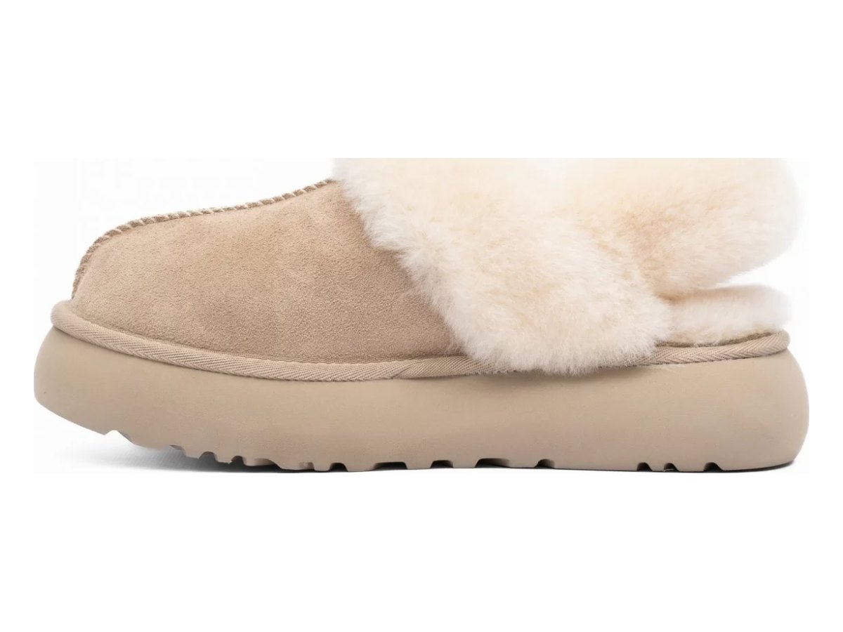 UGG Slippers Disquette Sand — вид «спереди»