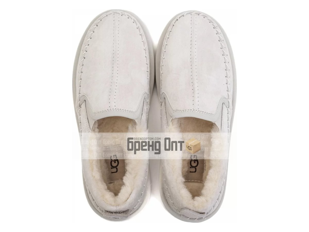 UGG Stitch Slip On Beige — вид «спереди»