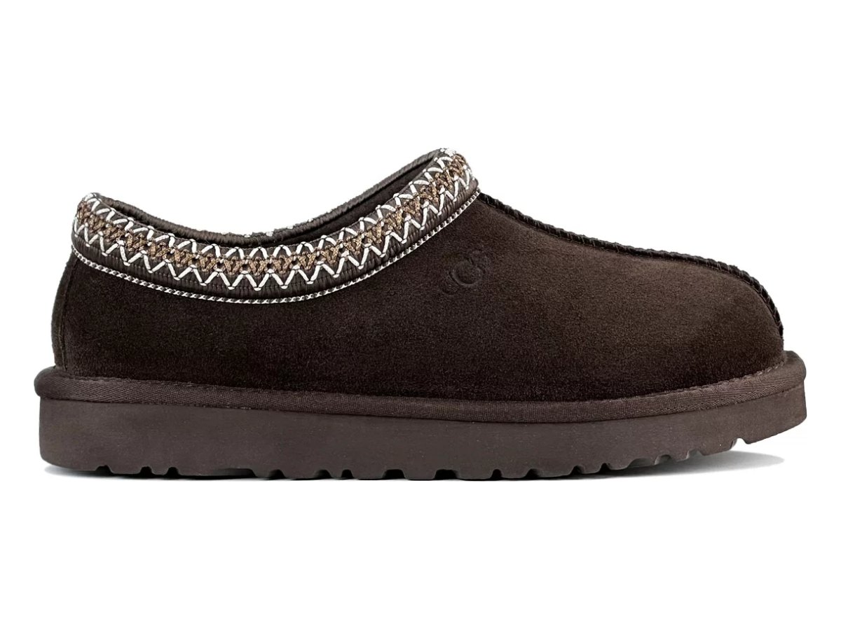 UGG Tasman Slipper Chocolate — вид «сбоку»